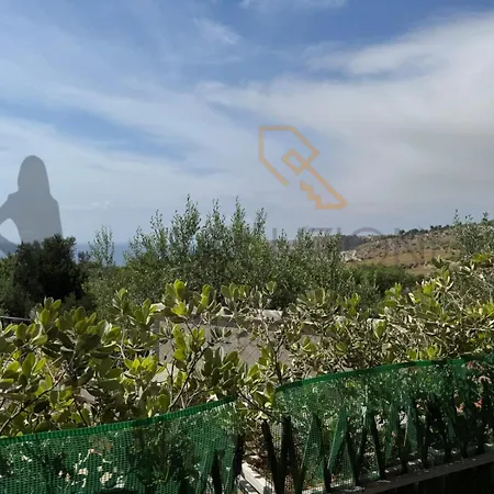 Calentana Macari